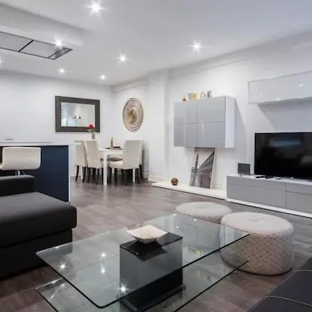 Modern Flat In The City Center - Madrid Seg Buitenkant foto